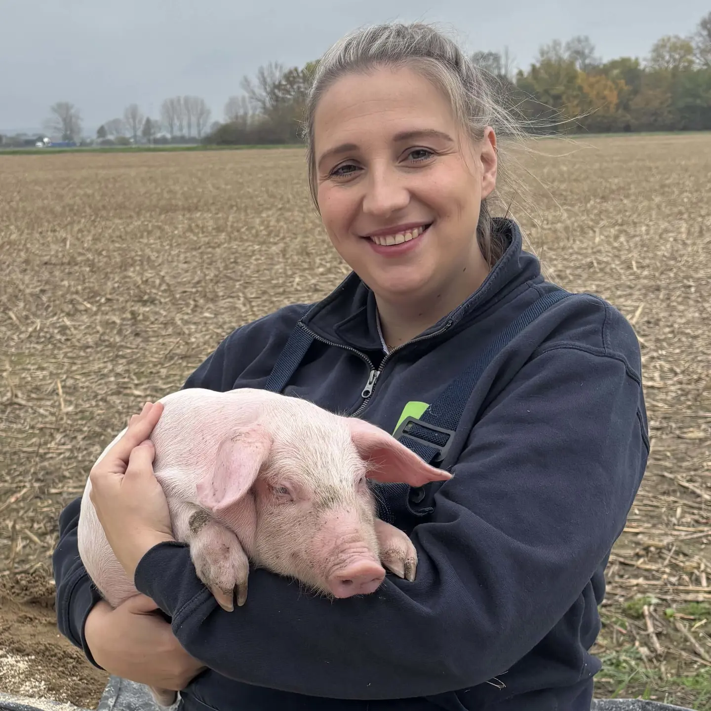 Britt Engelsman met biggetje