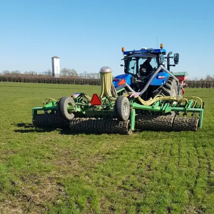 Gras doorzaaien
